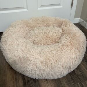 Calming Dog / Cat Bed - Medium - 27” - New!